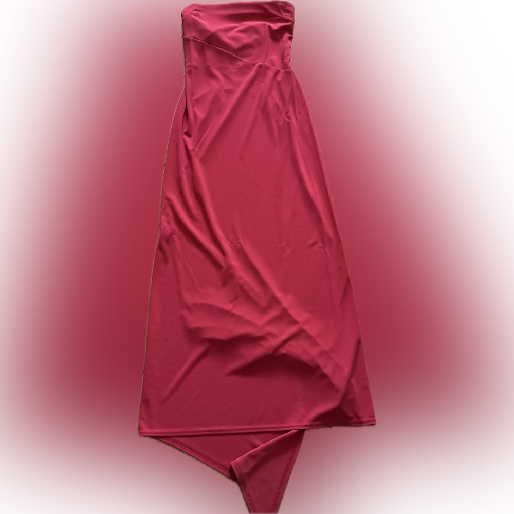 Evening Dress Strapless Red Floor Length with small train EUC Size 5/6